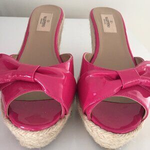 Valentino Mena Bow Hot Pink Patent Leather Wedge Espadrille Slide Sandal